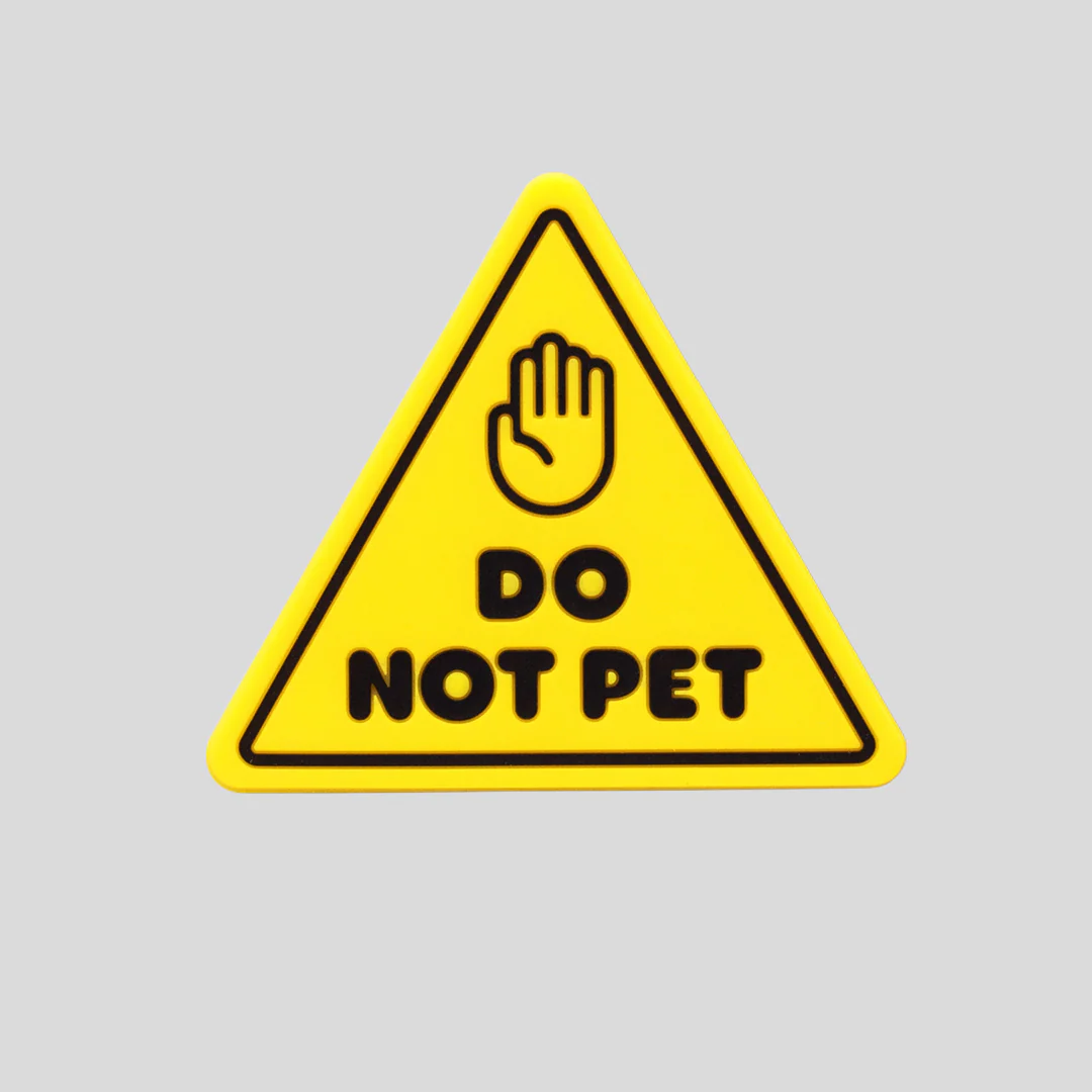 Insignias para Collar Arnés Jiby DO NOT PET